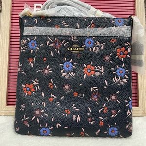 Coach Kitt Messenger Crossbody